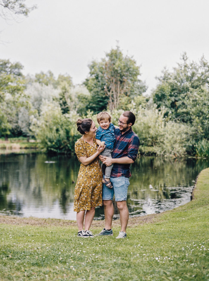 familieshoot rotterdam park melanchtonpark natuur buiten ontspannen gezin